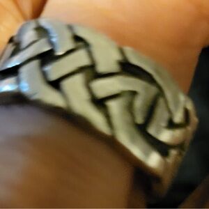 Silver Ring 9.25 Celtic design fits like a 5
